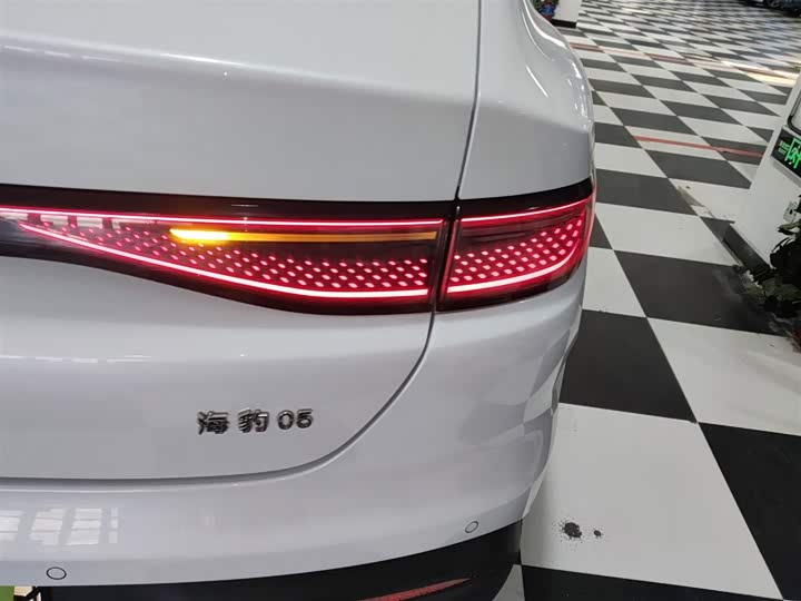 BYD Seal 05 DM-i Hybrid 2025 2025款 DM-i 智驾版 55KM豪华型