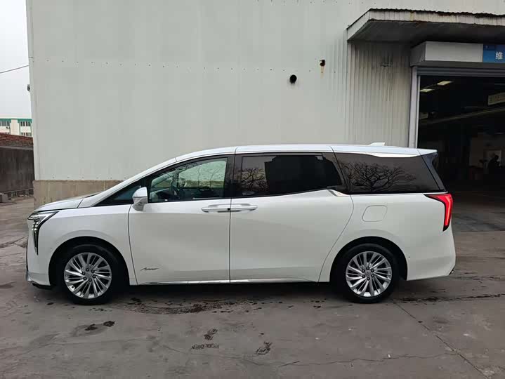 Buick GL8 Century 2025 2025款 2.0T 六座蕴世版