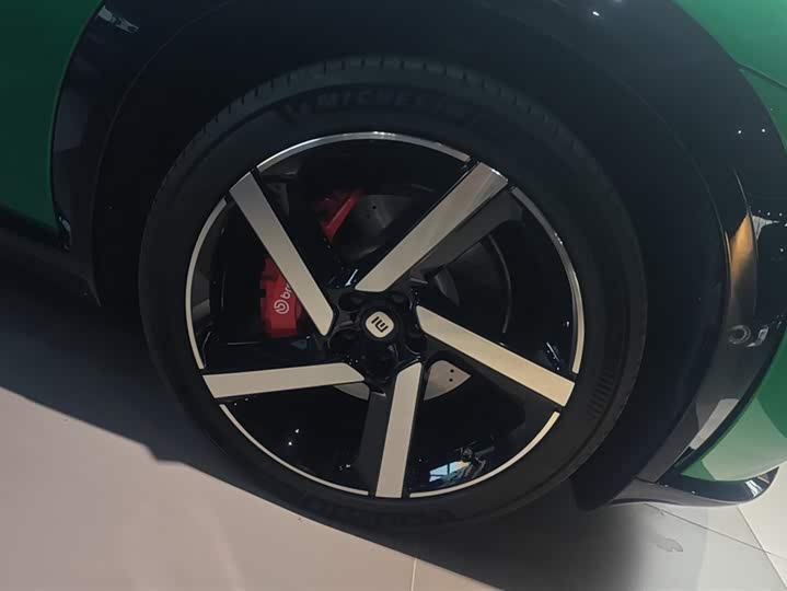 Xiaomi YU7 2025 2025款 超长续航高性能四驱Max版