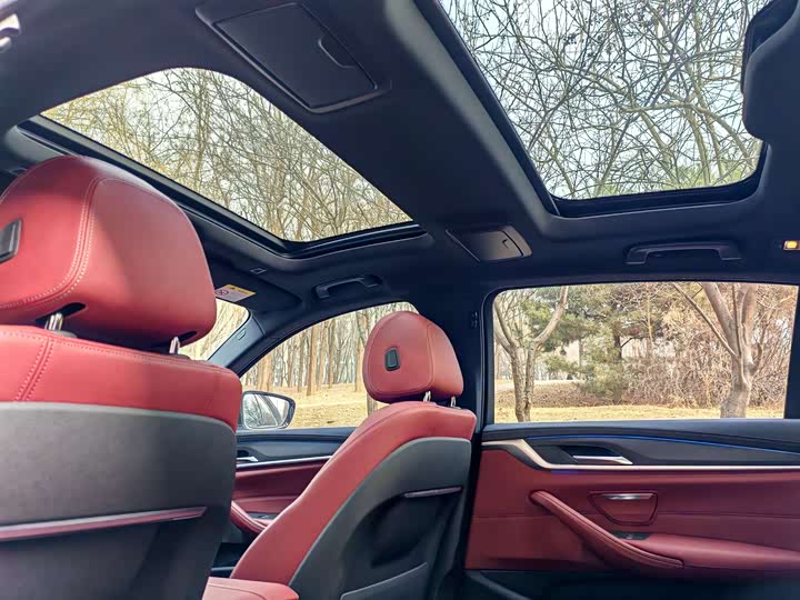 BMW 5 Series Hybrid 2022 2022款 535Le M运动套装