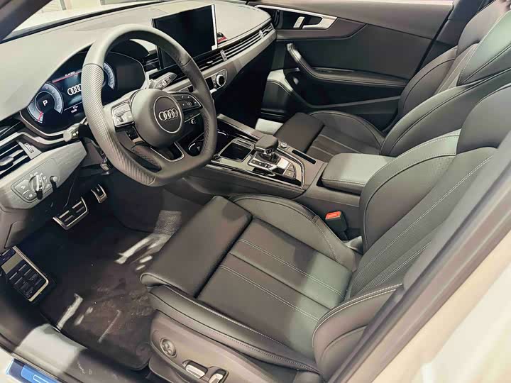 Audi A4L 2024 2024款 40 TFSI 豪华动感型