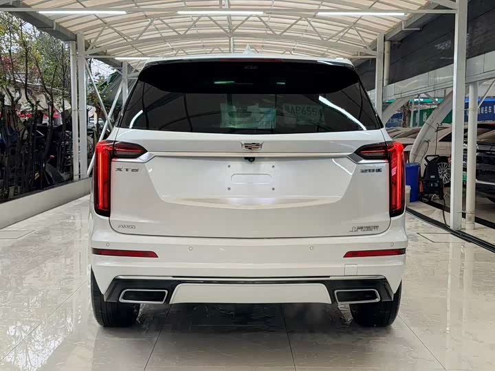 Cadillac XT6 2022 2022款 2.0T 六座四驱豪华型
