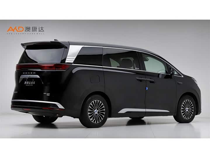 Denza D9 2025 2025款 DM-i 智驾版 1020 四驱旗舰型