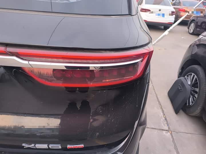 Jetour X90 Pro 2024 2024款 2.0T DCT尊贵版 7座