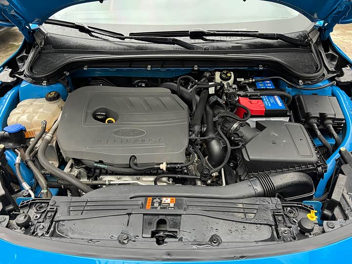 Ford Focus 2022 2022款 三厢 EcoBoost 180 自动竞速版