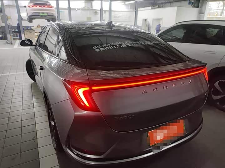 BAIC Arcfox Alpha S 2023 2023款 735E+ 森林版 160kW