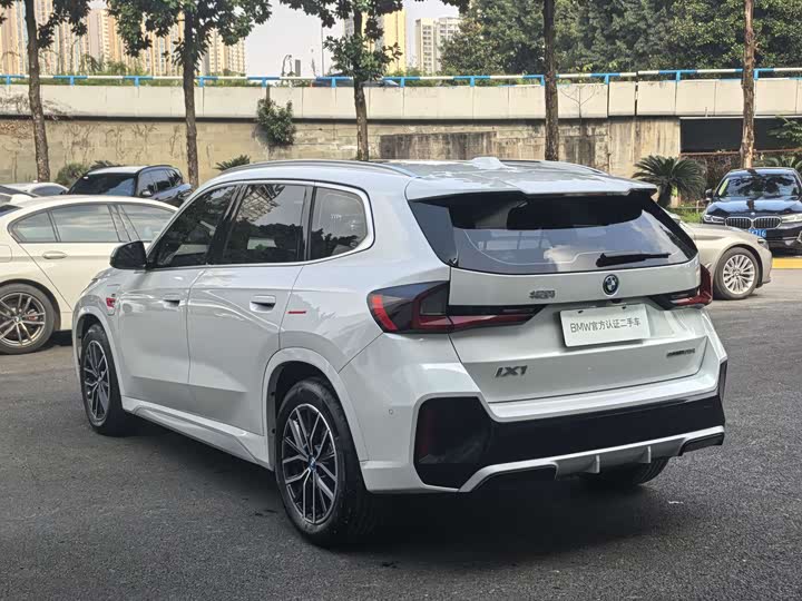 BMW iX1 2025 2025款 eDrive25L M运动套装