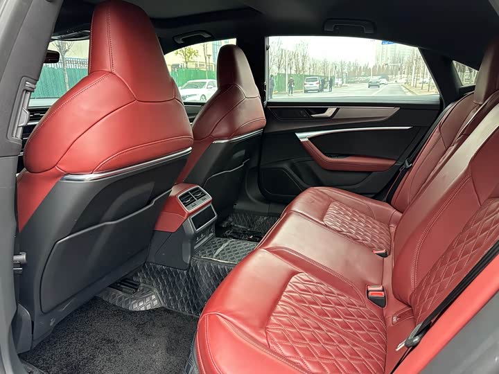 Audi A7L 2024 2024款 45 TFSI quattro 黑武士版