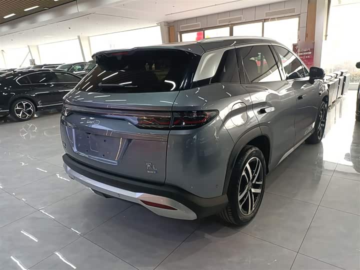 BYD Song L DM-i Hybrid 2025 2025款 智驾版 112km 超越型