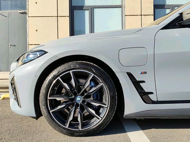 BMW i4 2022 2022款 M50