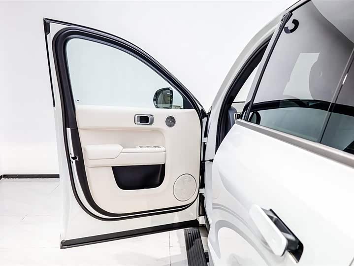 LiXiang L9 2025 2025款 Ultra 智能焕新版