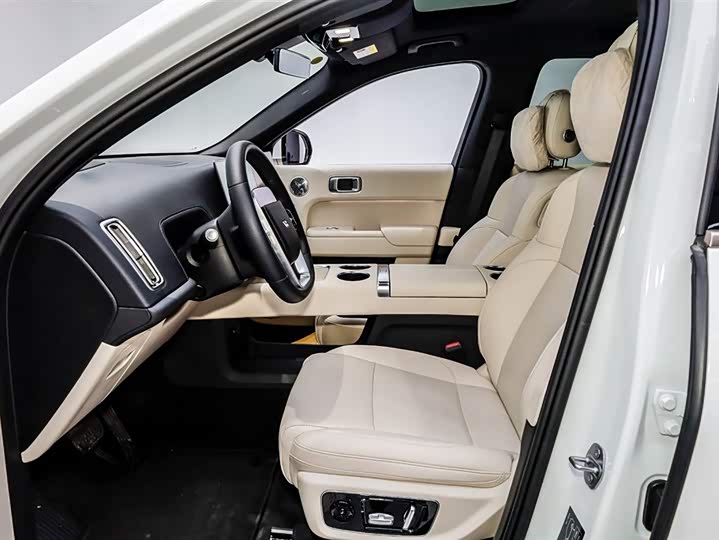 LiXiang L9 2025 2025款 Ultra 智能焕新版