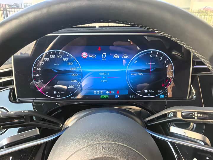 Mercedes-Benz E-Class Hybrid 2024 2024款 E 350 e L 插电式混合动力轿车