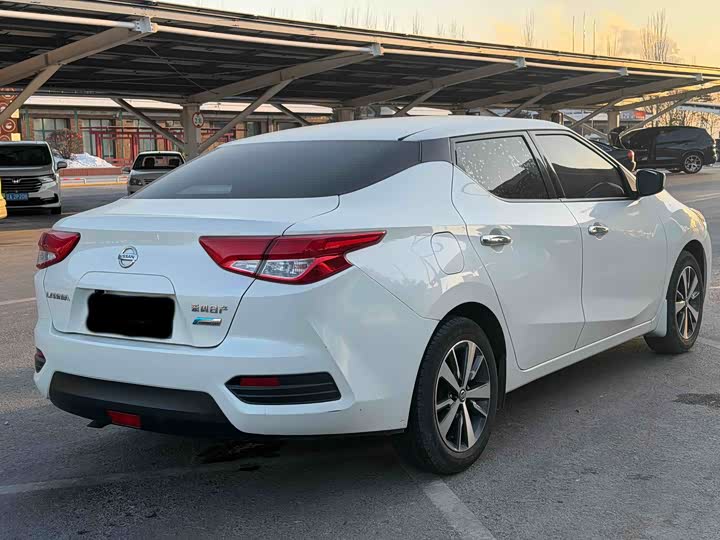 Nissan Lannia 2021 2021款 1.6L CVT炫酷版