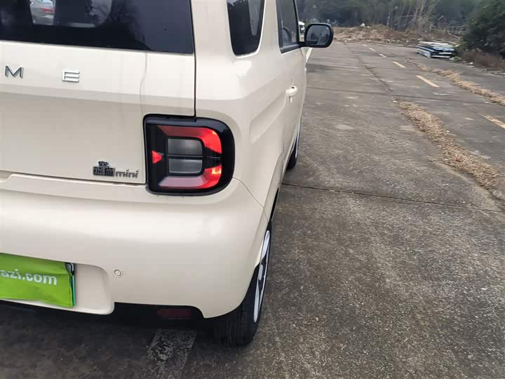 Geely Galaxy Panda Mini 2025 2025款 熊猫mini 210km 元气熊