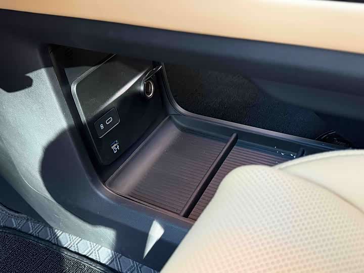 GAC Trumpchi E8 2024 2024款 150km 龙腾光辉+