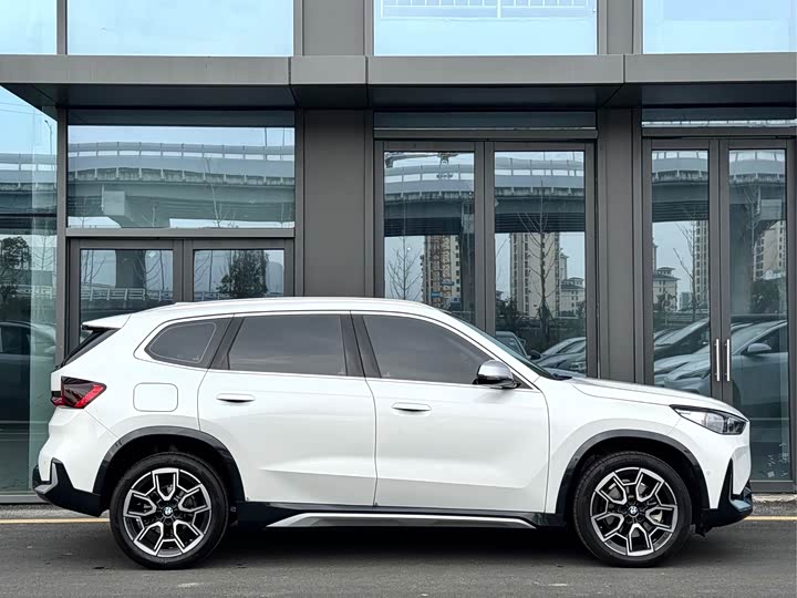 BMW X1 2024 2024款 sDrive25Li X设计套装