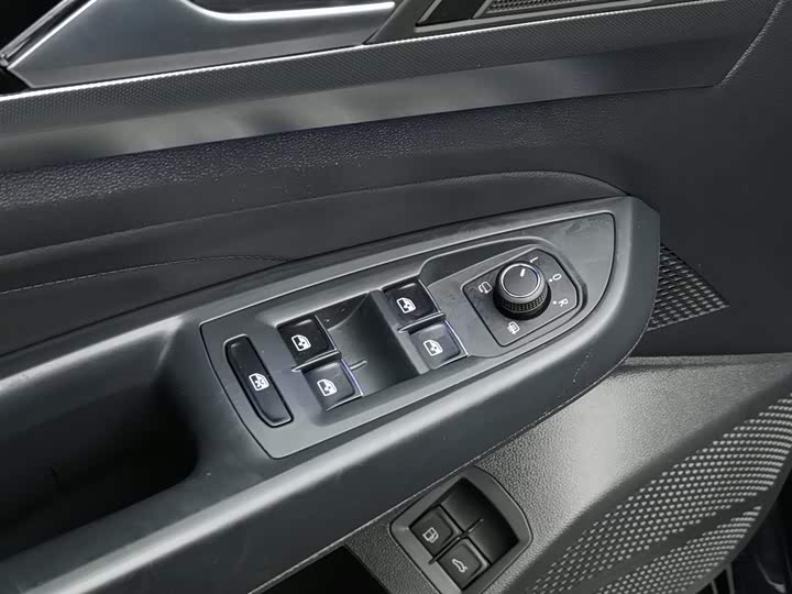 Volkswagen Passat Hybrid 2023 2023款 430PHEV 混动豪华版