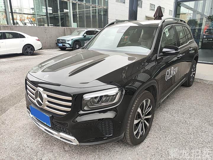 Mercedes-Benz GLB-Class 2025 2025款 GLB 220 时尚型
