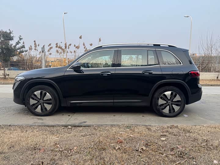 Mercedes-Benz EQB 2022 2022款 EQB 260
