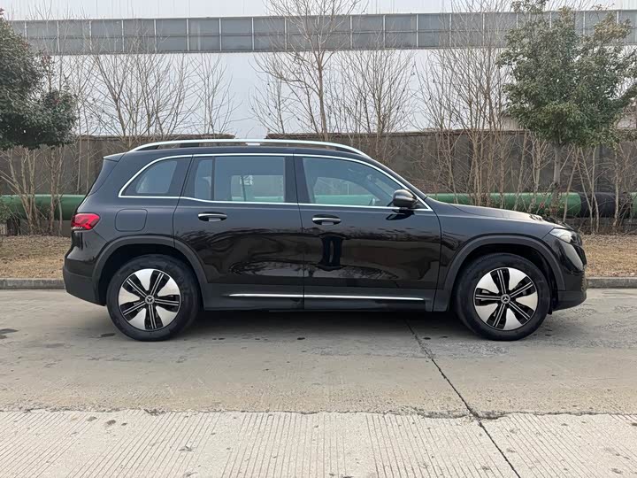 Mercedes-Benz EQB 2022 2022款 EQB 260