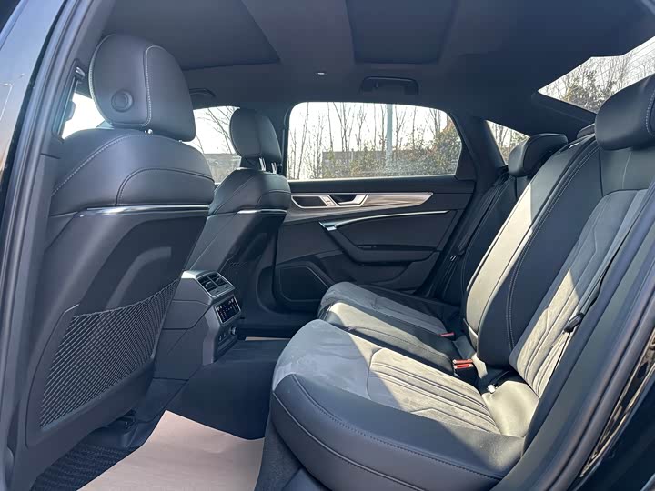 Audi A6L 2024 2024款 45 TFSI 臻选动感型