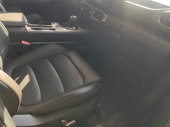 Geely Cowboy 2025 2025款 1.5TD 趣野版