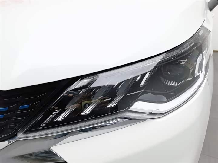 Maxus Euniq 5 2020 2020款 1.3T PLUG IN 精英版