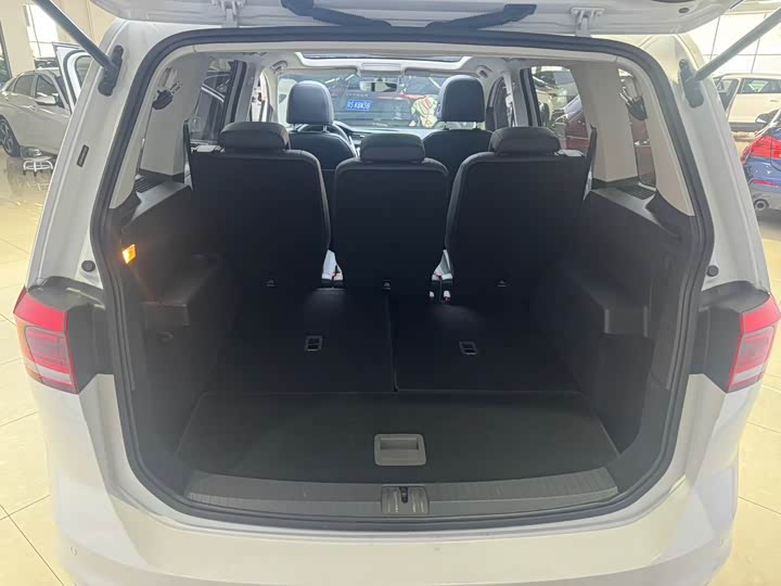 Volkswagen Touran L 2021 2021款 途安L 280TSI DSG舒适版 7座