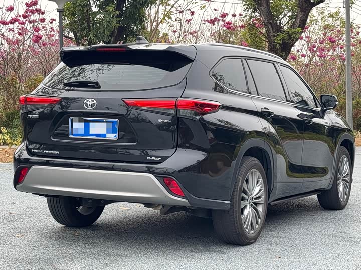 Toyota Highlander 2024 2024款 2.5L智能电混双擎四驱豪华版 7座