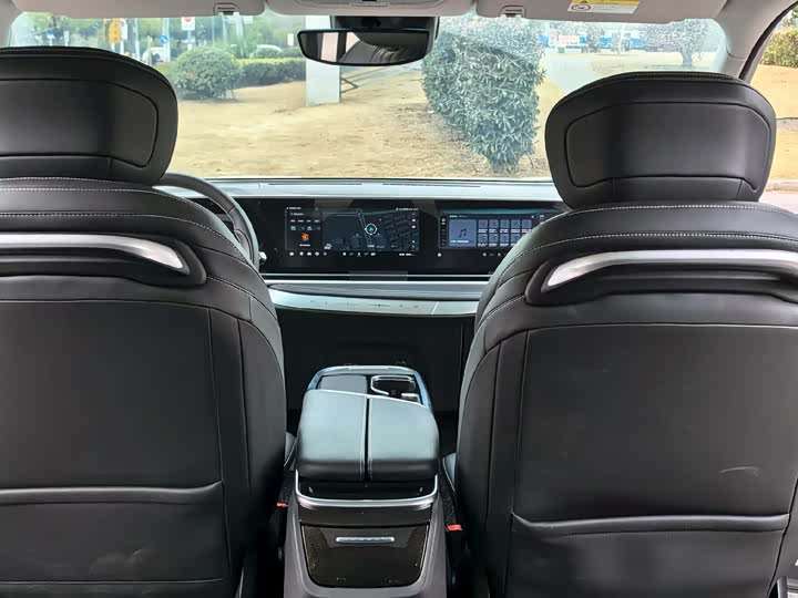 Maxus Mifa 9 2024 2024款 长续航 森林七座版