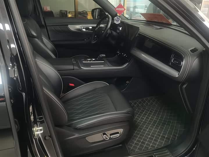 GAC Trumpchi GS8 2024 2024款 领航系列 2.0TGDI 两驱豪华智联版