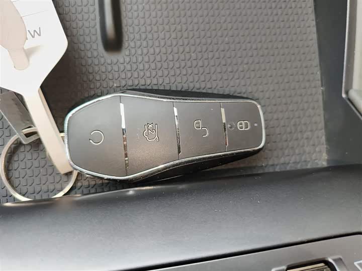 BYD Qin L 2025 2025款 DM-i 智驾版 120KM领先型