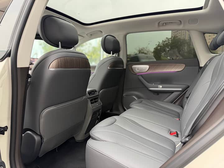 Leapmotor C11 2026 2026款 增程 300激光雷达智尊版