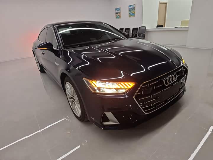 Audi A7L 2024 2024款 45TFSI S-line 筑梦型 流晶套装