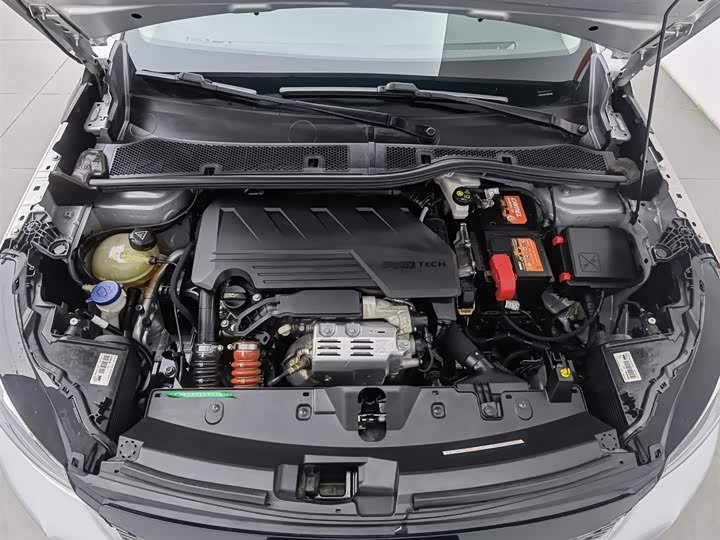 Peugeot 2008 2020 2020款 230THP 风尚版