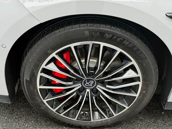 BYD Han 2025 2025款 EV 智驾版 701KM激光雷达旗舰型