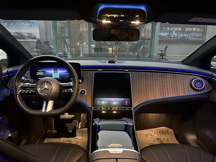 Mercedes-Benz EQE 2022 2022款 350 先锋版