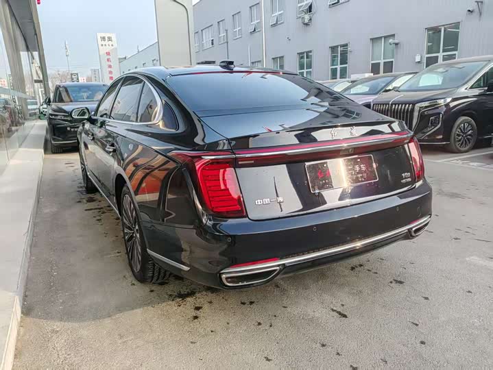 Hongqi H9 2024 2024款 2.0T 旗享 私享风尚版
