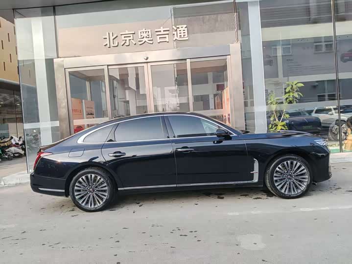 Hongqi H9 2024 2024款 2.0T 旗享 私享风尚版