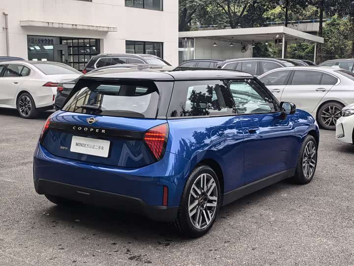 Mini Cooper 2025 2025款 456km COOPER E 经典派