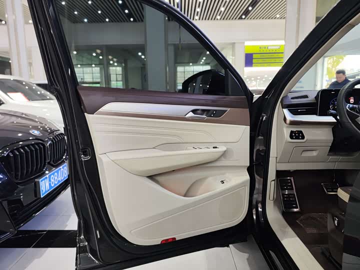 Volkswagen Tavendor 2023 2023款 380TSI 四驱R-Line巡游版