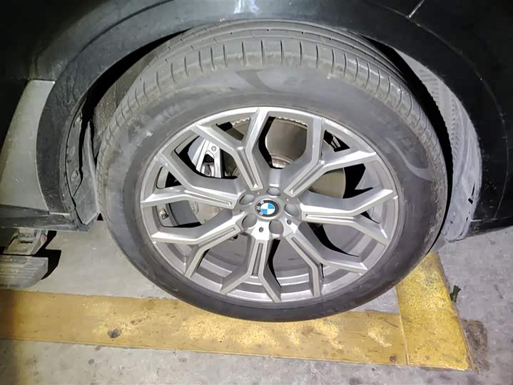 BMW X7 2023 2023款 xDrive40i 尊享型豪华套装