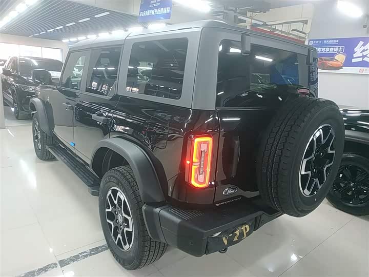 Ford Bronco 2024 2024款 2.3T 长滩