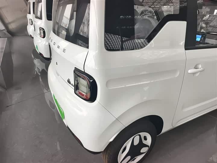 Geely Galaxy Panda Mini 2025 2025款 熊猫mini 210km 元气熊