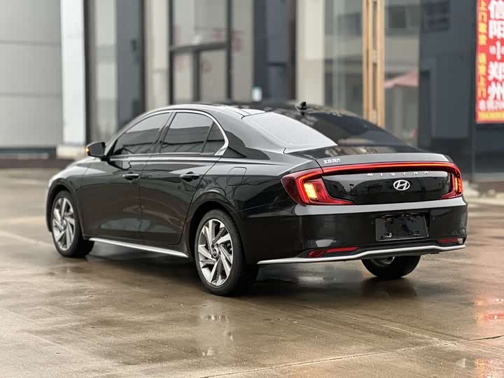 Hyundai Mistra 2021 2021款 1.8L CVT LUX尊贵版