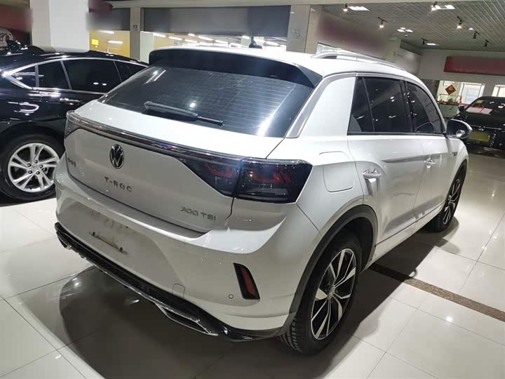 Volkswagen T-Roc 2025 2025款 300TSI DSG两驱辰光版