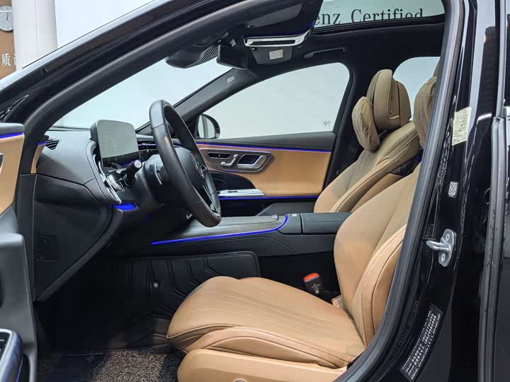 Mercedes-Benz E-Class Hybrid 2024 2024款 E 350 e L 插电式混合动力轿车