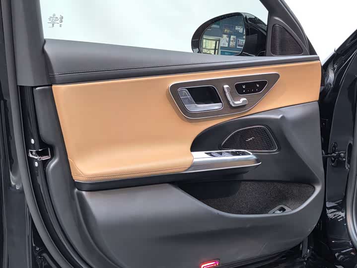 Mercedes-Benz E-Class Hybrid 2024 2024款 E 350 e L 插电式混合动力轿车