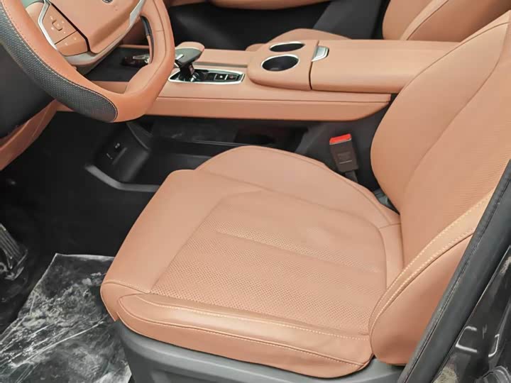 Changan UNI-Z Hybrid 2025 2025款 智慧新蓝鲸 125km 战舰版